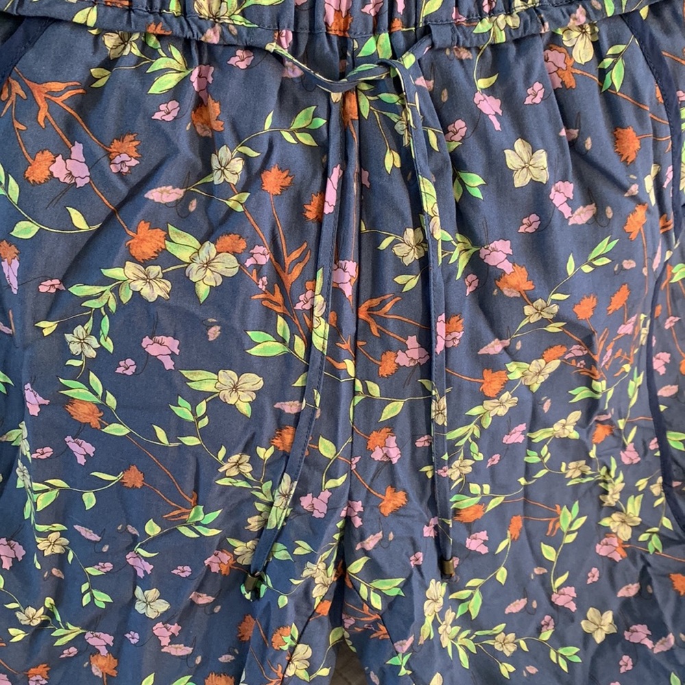 Anthropologie high waist Flowy boho floral Bermuda comfy flowy shorts XS - Picture 3 of 12